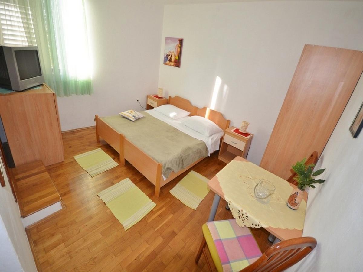 Apartments & Rooms Boris Sukošan Buitenkant foto